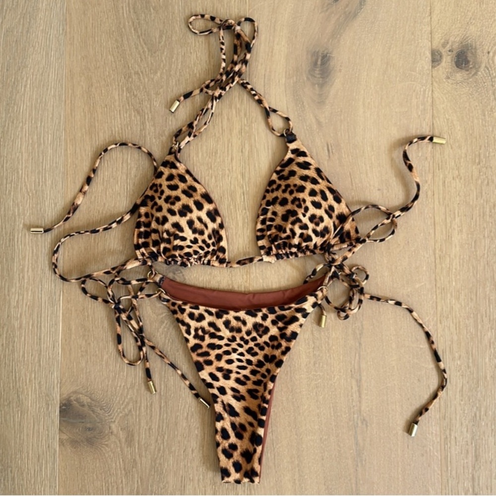 Monday Swimwear Hanalei set in Jaguar